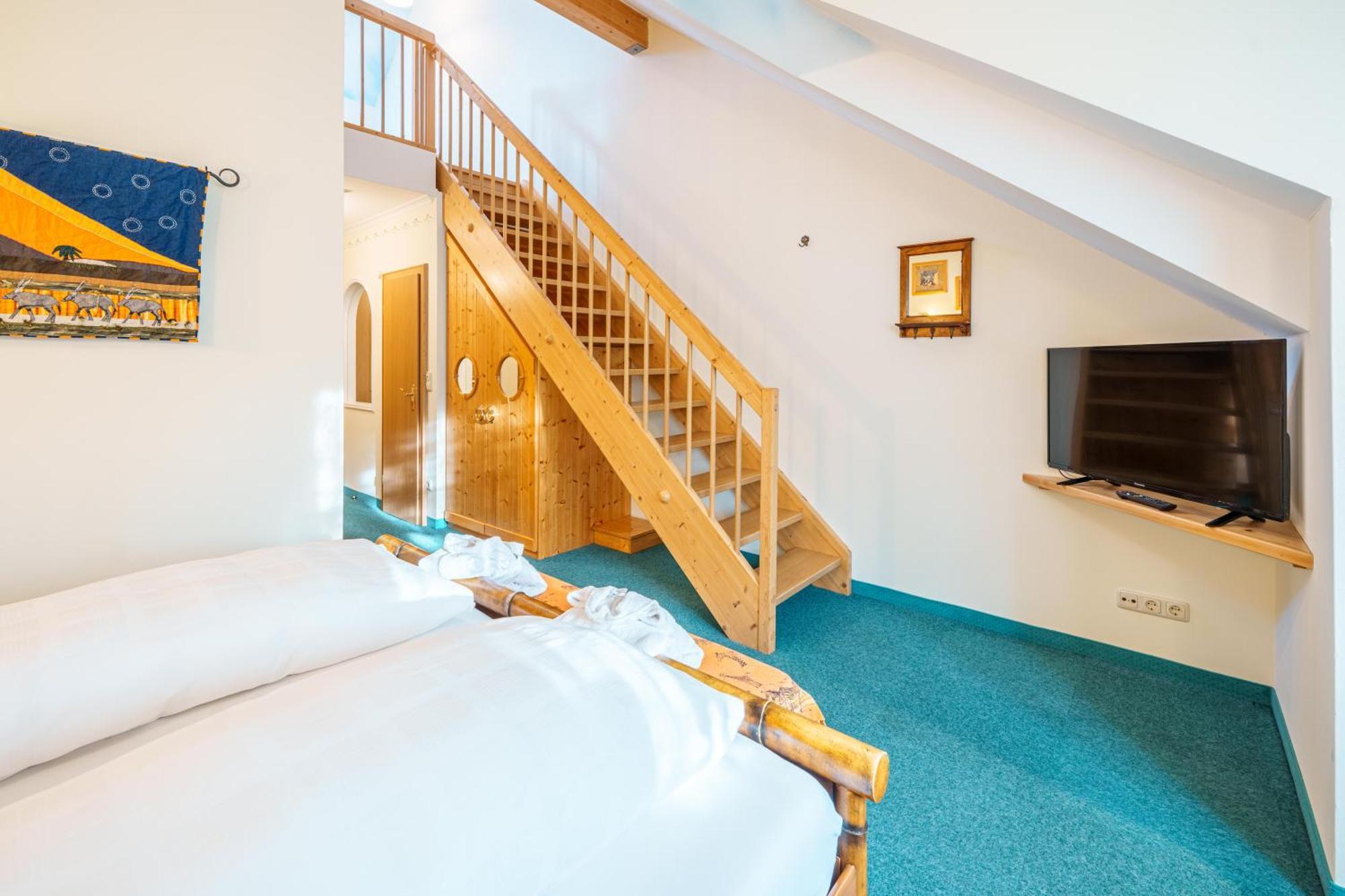 Koenig Ludwig Design Hotel Neu Zimmer Mit Sauna Oder Whirlpool Oder Mehr Altötting Eksteriør bilde