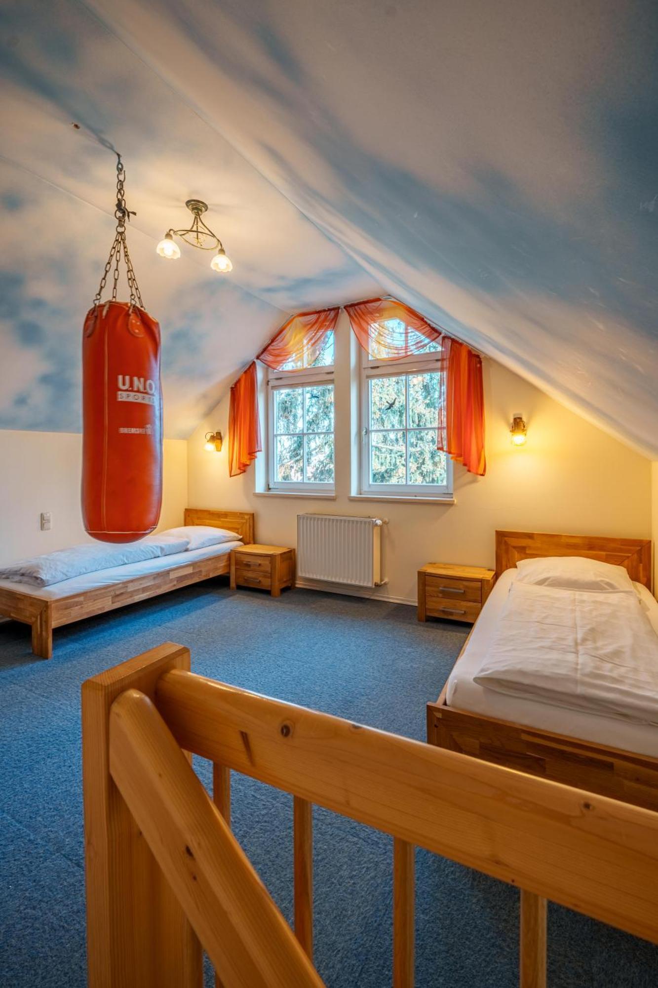 Koenig Ludwig Design Hotel Neu Zimmer Mit Sauna Oder Whirlpool Oder Mehr Altötting Eksteriør bilde