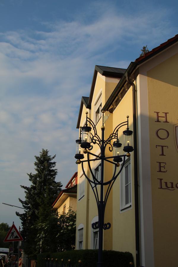 Koenig Ludwig Design Hotel Neu Zimmer Mit Sauna Oder Whirlpool Oder Mehr Altötting Eksteriør bilde